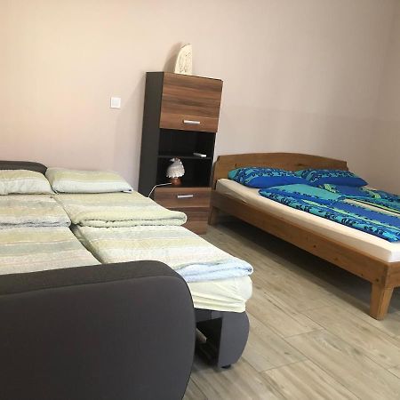 Eddy Apartman Eger Exterior foto