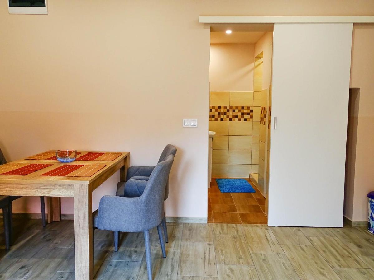 Eddy Apartman Eger Exterior foto