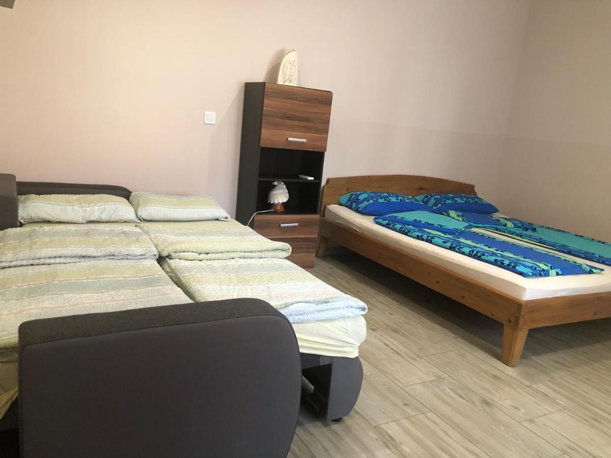 Eddy Apartman Eger Exterior foto