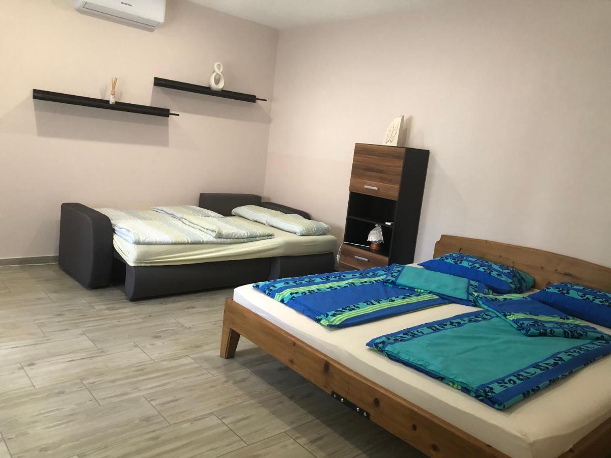 Eddy Apartman Eger Exterior foto